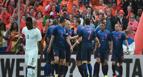 فيديو.. هولندا تلدغ غانا بهدف فان بيرسي استعدادا للمونديال